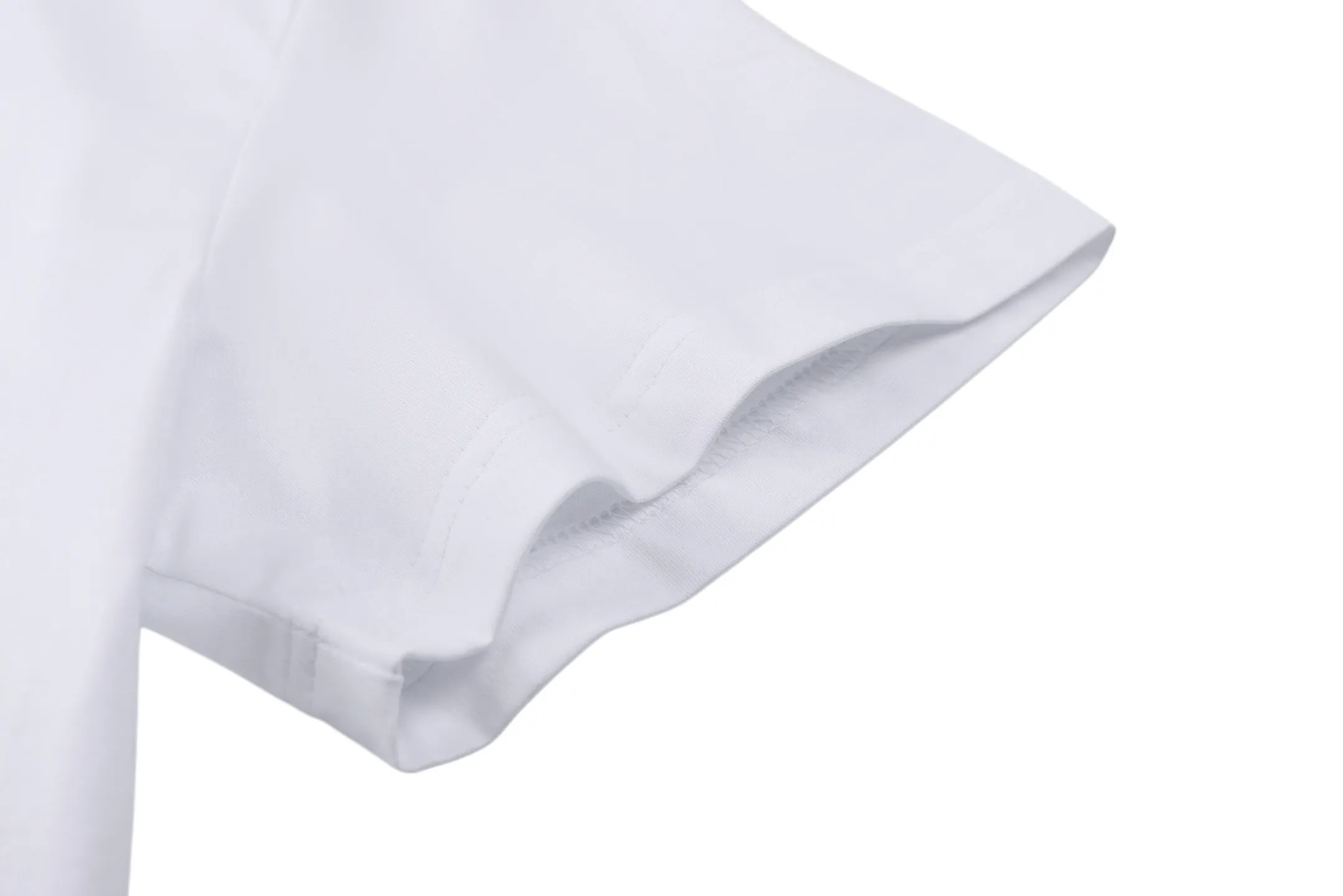 Salnt Laurent （White） 2,322 ， 50 170 ， YSL White T ， YSL ， 。 ， ， Same Style ， ， ， ， Same Style。 Size:S-M-L-XL